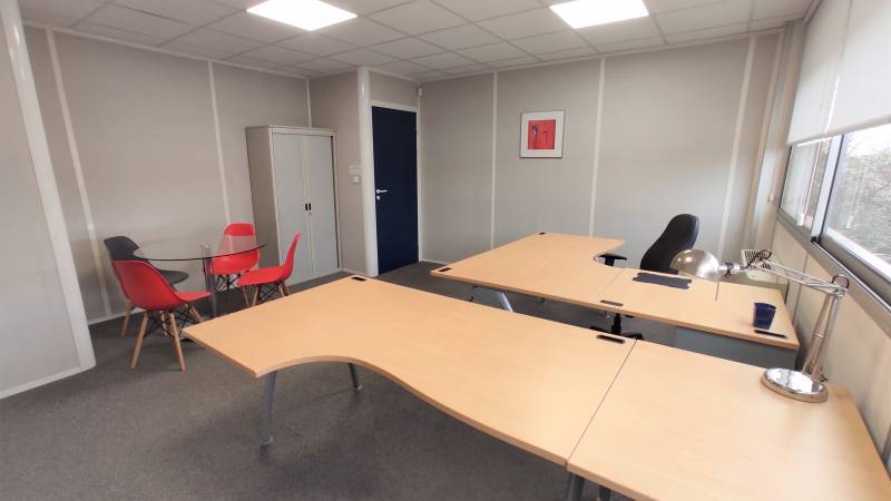 Location de bureaux professionnels équipés pour 3 personnes à Toulouse